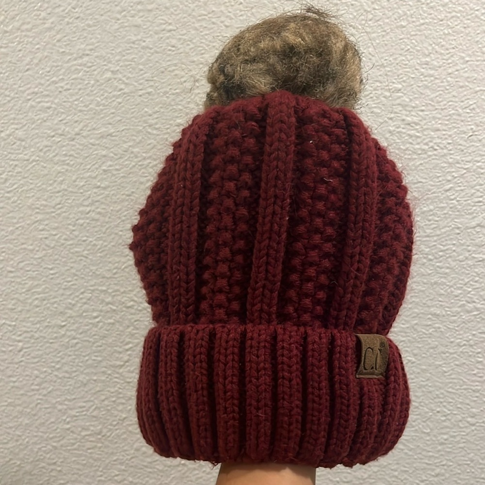 Women’s CC Cuuutttteeee and warm beanie 💕